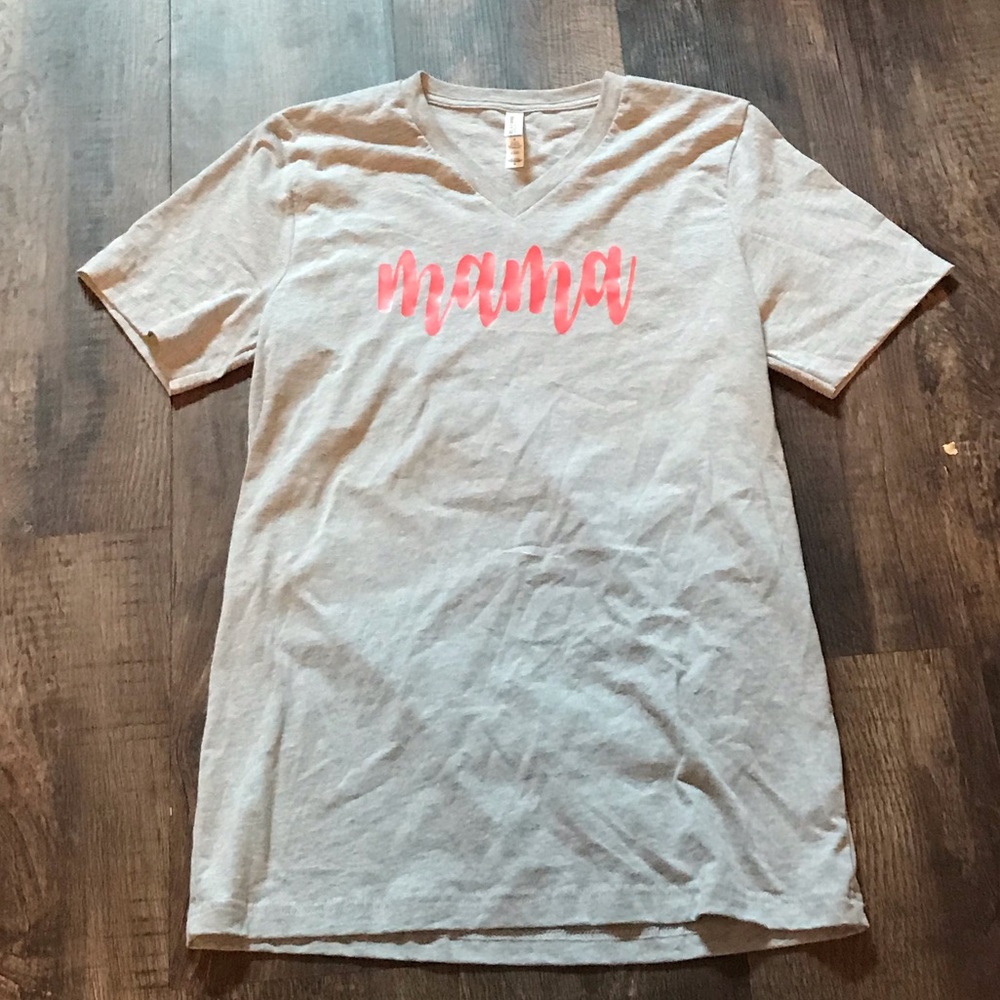 New-Boutique Mama Vneck Tee